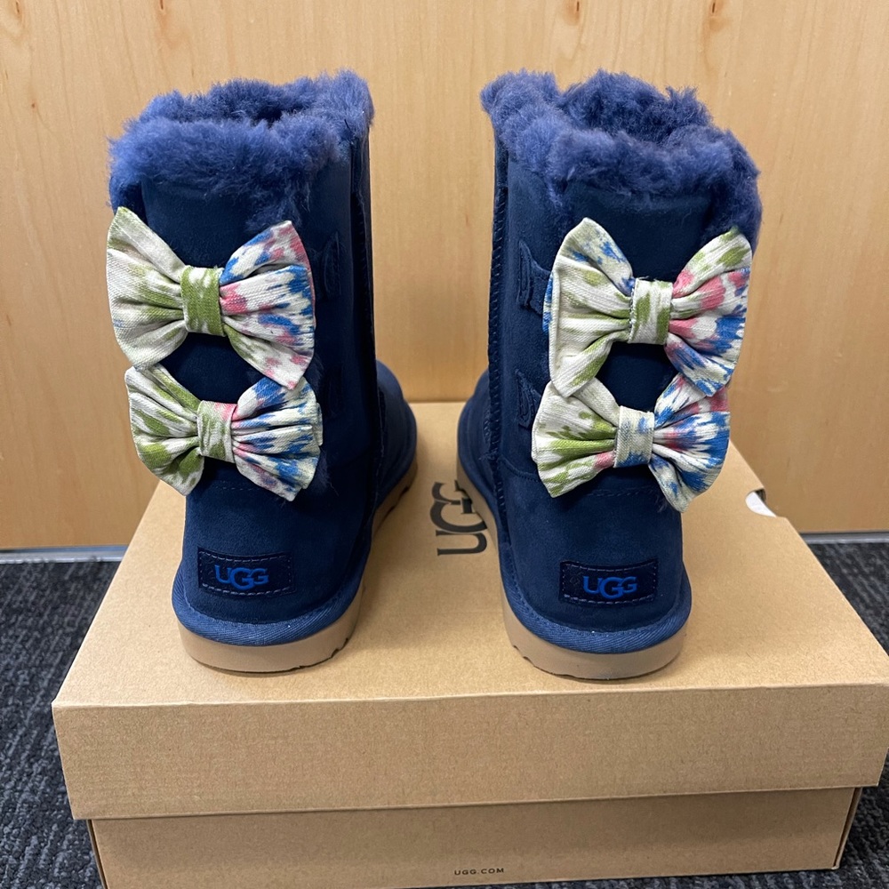 NIB UGG Bailey Bow Tie Dye Boots